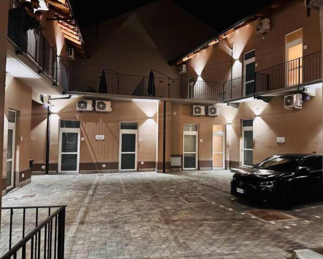 Hh Hermoso Housing Asti Exterior foto