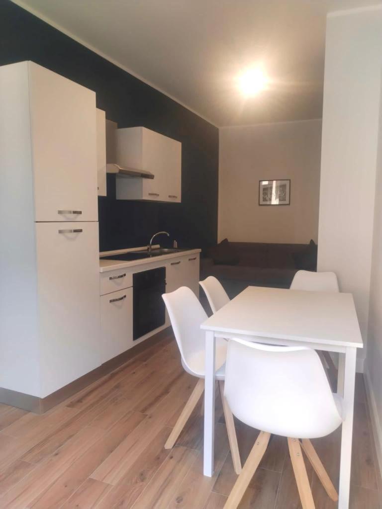 Hh Hermoso Housing Asti Exterior foto
